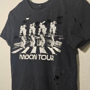 Moon Tour Astronaut Abbey Road Parody Distressed Graphic T-Shirt Black XS Grunge